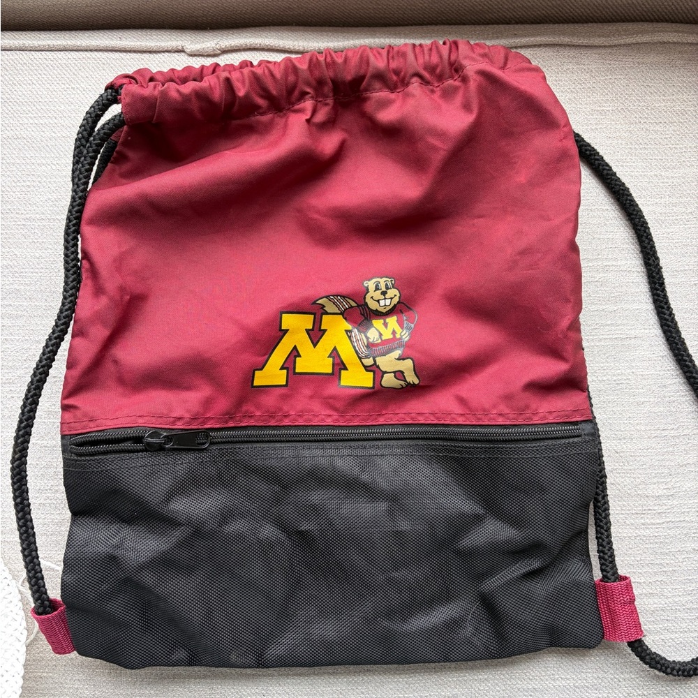 U of M, university of Minnesota, Drawstring Backpack with gophers logo